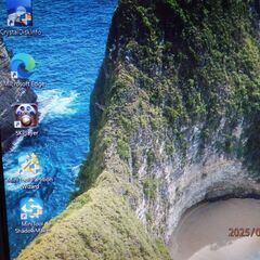 SSDなので立上り早いです。  Win10 Pro   認証済みの画像