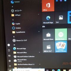 SSDなので立上り早いです。  Win10 Pro   認証済みの画像
