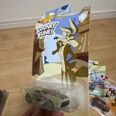 ホットウィール　ルーニーチューンセットの画像
