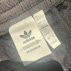 アディダス adidas パンツ ブラック 黒 S ストリコロールトラックパンツの画像