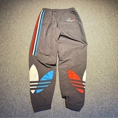 アディダス adidas パンツ ブラック 黒 S ストリコロールトラックパンツの画像