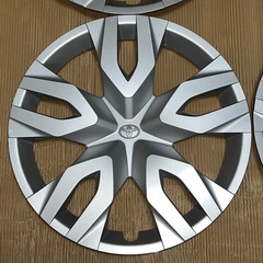 トヨタZSG10カローラクロス純正17インチホイールキャップ4枚 ホイールカバーの画像