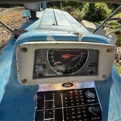 フォード　2000 2WD 約34馬力　エンジン始動確認済み
の画像