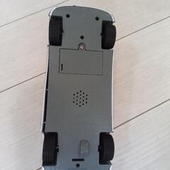 音が鳴るパトカーの画像