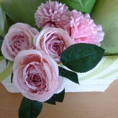 フェイクフラワー　とても綺麗に出来ています😊の画像