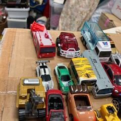 詳細不明 車 系 ミニカー まとめ カーズ トラック ダンプ バス パトカー 玩具 おもちゃの画像