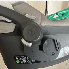 【使用回数少！美品】cybex Aton S2 i-Size ベビーシートの画像