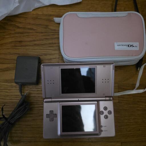 DS本体とゲームカセット Amazon.co.jp: 3DS カセットケース NIJIAKIN 28-in-1NEW 3DS
