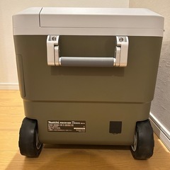 ※現在取引中【定価103,976円】【新品未使用】マキタ 充電式保冷温庫 CW002GZO オリーブ 50L  ※バッテリは別売の画像