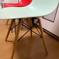 【売れました】中古デザイナーズチェアのレプリカ処分。1つ20 0円の画像