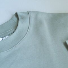 【ご成約済】UNIQLO モスグリーンのメンズTシャツ（未使用）の画像