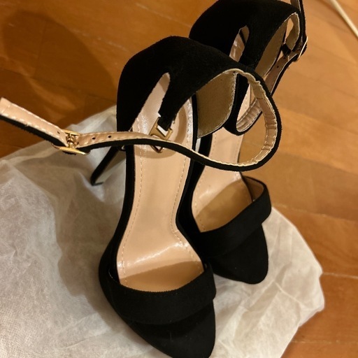 未使用新品ヒール