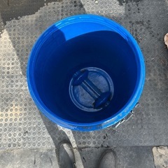 ドラム缶型　プラスチック　の画像