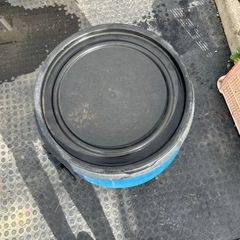 ドラム缶型　プラスチック　の画像