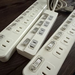 【お取引先様決定】スイッチ付き電源タップ 3個の画像