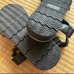 ギャザーベルトサンダル(シューラルー)の画像