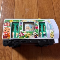 アンパンマンバスの画像