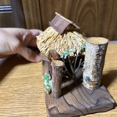 茅葺き屋根の家　飾りの画像