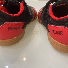 【美品】adidas フットサルシューズ PREDATOR 24.5cmの画像