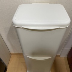 ゴミ箱　IKEA 販売終了品　2段　防臭　足踏みペダル付き　複数・単品可能の画像