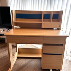【無料】小中学生向け 勉強机（使用歴7年）