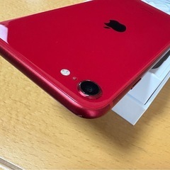 iPhone SE 第2世代 red 64GB の画像