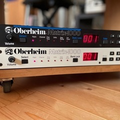 Oberheim   Matrix-1000 白　黒　2台の画像