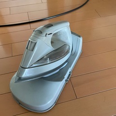 東芝コードレスアイロンの画像