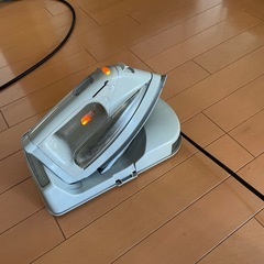 東芝コードレスアイロンの画像