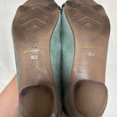 23.5【極美品】maremare リボンパンプス
の画像