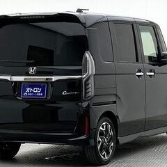 実際の車を沢山見たい！内装や傷を目で確かめたい！そんなあなたに！【オトロン大垣店】なら常時200台以上！/ホンダ Ｎ　ＢＯＸ 　カスタム　Ｇ　Ｌ　ターボ　ホンダセンシングの画像