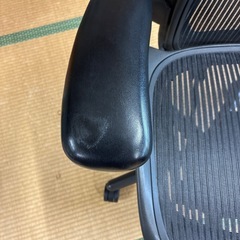 アーロンチェア スタンダード　サイズBの画像
