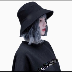 値下げ不可フルウィッグ/ブルーショートウェーブ ハット一体型 黒 UVの画像