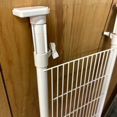【済】大型 伸縮 突っ張り棚　107cm〜の画像