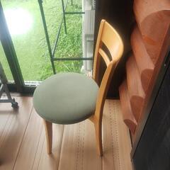 ダイニングチェア４脚
