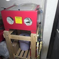 【中古品】サンドブラストキャビネット・自作スタンド・集塵機付き！の画像