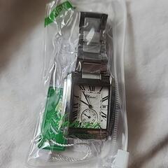 アナログ スクエア型 腕時計の画像