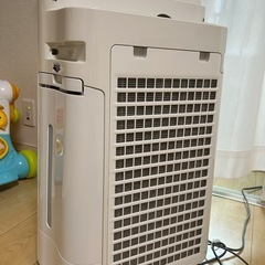 シャープ 加湿空気清浄機 KC-J50-Wプラズマクラスター  2020年製の画像