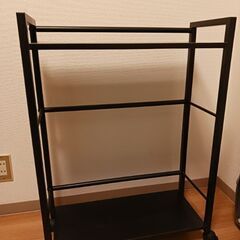 真ん中の段が無いキッチンラック　黒　の画像