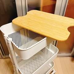 IKEA キッチンワゴンWhite　蓋付きの画像
