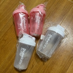 プロテインシェイカー シェイクベビーボトル ピンク、白 4個セットの画像