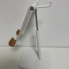【美品】IKEA タブレットスタンド（ホワイト×コルク）の画像