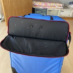 ソフトタイプのスーツケースを差し上げます。の画像