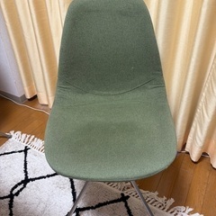 オカムラテーブル＆椅子の画像