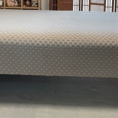 ニトリ　脚付マットレス　ベッド　
セミダブルの画像