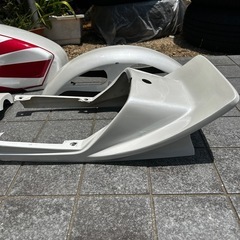 GSX400F FSインパルス 外装1式の画像