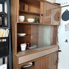 レトロ　ヴィンテージ家具　シェルフ　食器棚　の画像