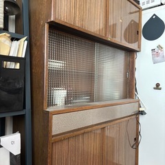 レトロ　ヴィンテージ家具　シェルフ　食器棚　の画像