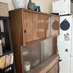 レトロ　ヴィンテージ家具　シェルフ　食器棚　の画像