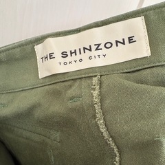 THE SHINZONE ズボンの画像